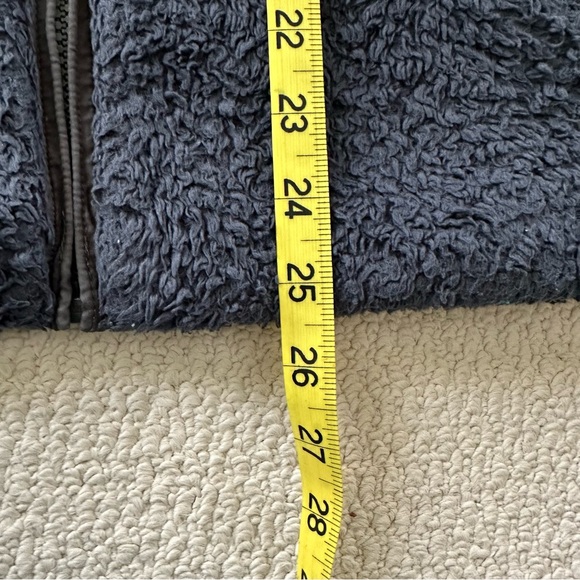 Patagonia Fleece Zipper Jacket - Picture 7 of 7